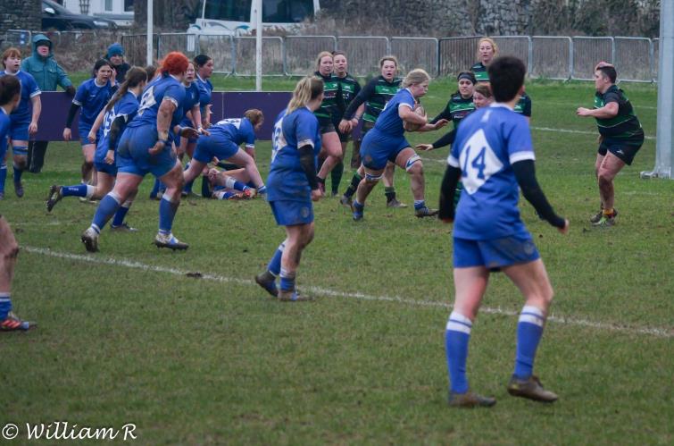 Bethan Jones on the way to the  try-line